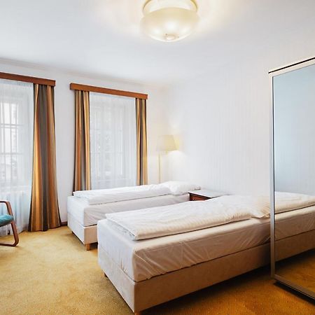 Hotel U Modreho Orla - At The Blue Eagle Praga Exterior foto