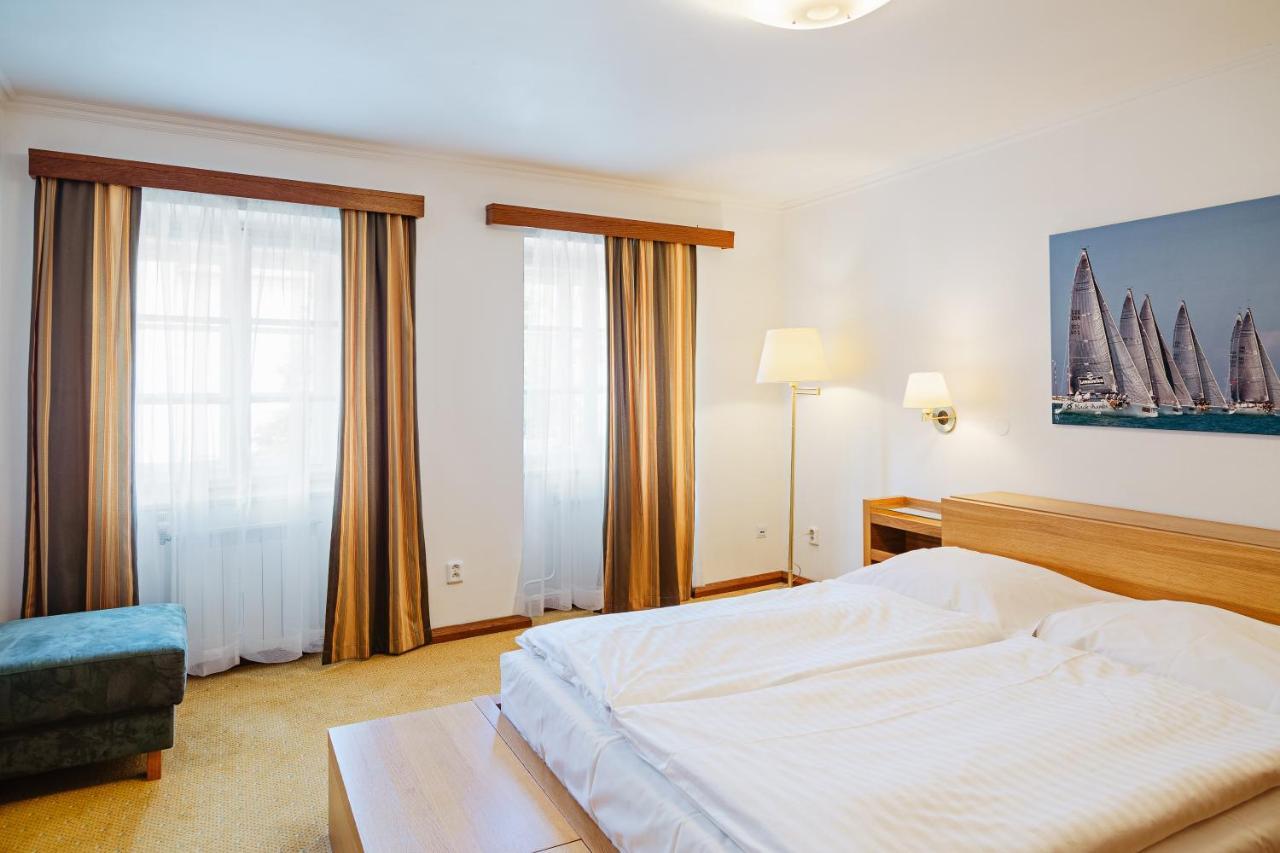 Hotel U Modreho Orla - At The Blue Eagle Praga Exterior foto